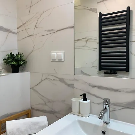 Apartament Kalina Z Prywatną Sauną I Klimatyzacją - Wyszyńskiego 9 *