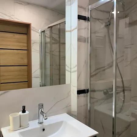 Kalina Z Prywatną Sauną I Klimatyzacją - Wyszyńskiego 9 Apartament *